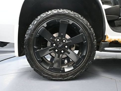 Used 2016 Chevrolet Tahoe LTZ AWD/4WD image 16