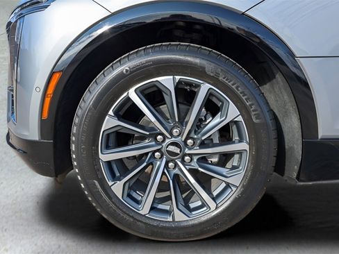 Used 2024 Cadillac Lyriq Sport image 36