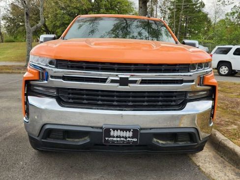 Used 2020 Chevrolet Silverado 1500 LT w/ Texas Edition image 2
