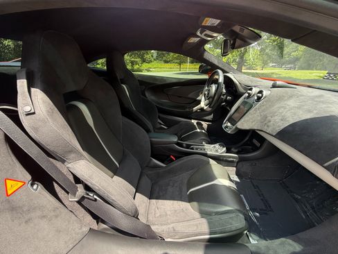 Used 2017 McLaren 570S Coupe image 25