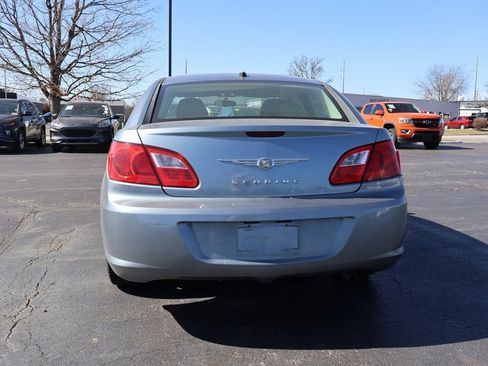 Used 2010 Chrysler Sebring Touring image 20