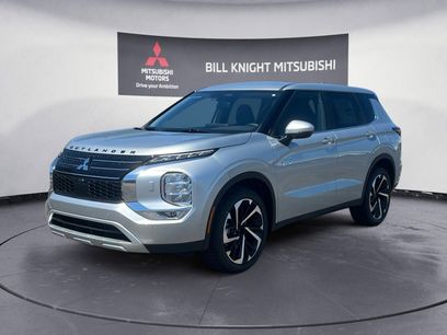 New 2025 Mitsubishi Outlander SE