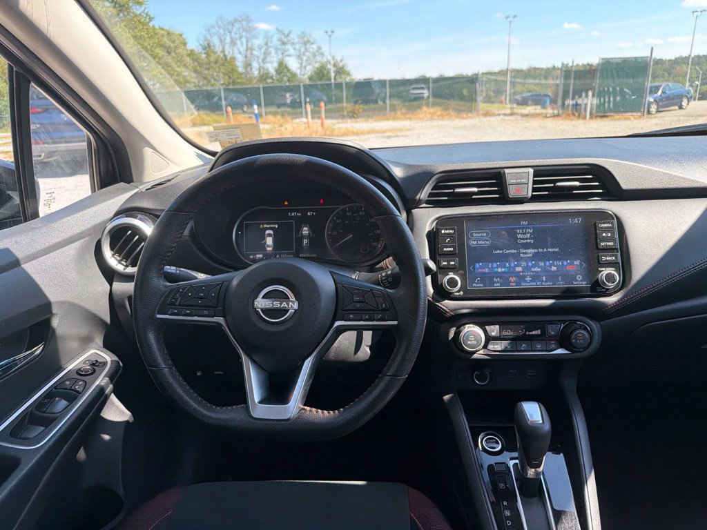 Used 2024 Nissan Versa SR FWD image 10