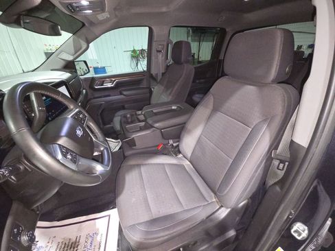 Used 2024 Chevrolet Silverado 1500 RST w/ Z71 Off-Road Package AWD/4WD image 16