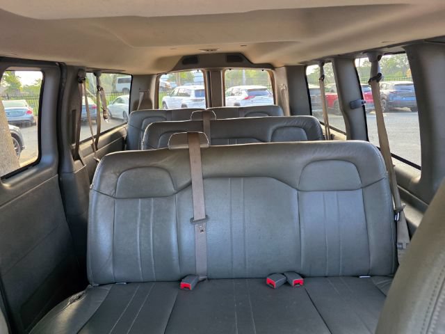 Used 2020 Chevrolet Express 2500 LS w/ Driver Convenience Package RWD image 7