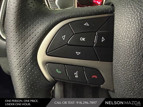 Used 2018 Dodge Challenger SRT Hellcat RWD image 23