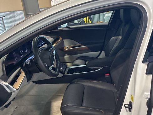 Used 2024 Lucid Air Touring AWD/4WD image 7