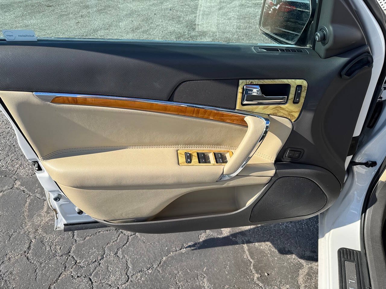 Used 2010 Lincoln MKZ FWD image 11