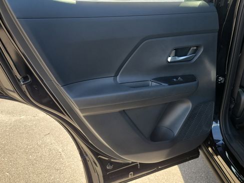 New 2026 Nissan Kicks SV image 9