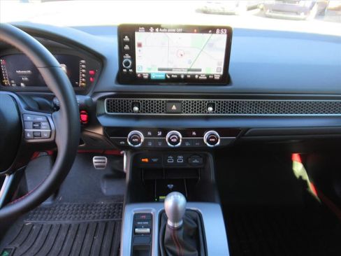 Used 2025 Honda Civic Type R image 21