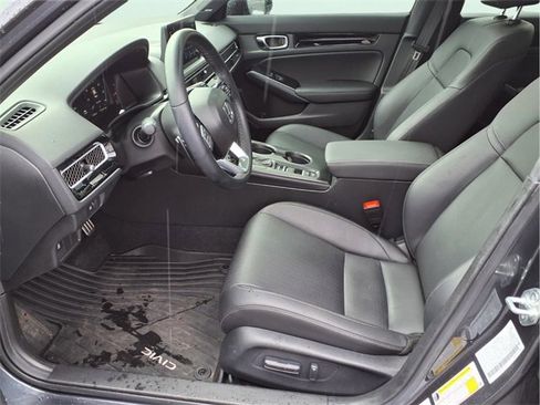 Used 2025 Honda Civic Sport image 17