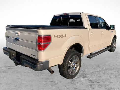 Used 2014 Ford F150 Lariat w/ Equipment Group 502A Luxury AWD/4WD image 2