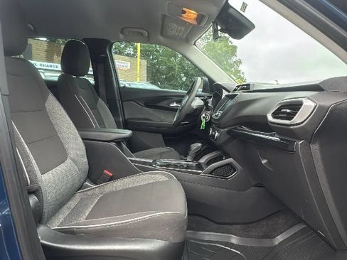 Used 2021 Chevrolet TrailBlazer LS FWD image 24