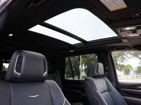 Used 2023 Cadillac Escalade Premium Luxury w/ Performance Package RWD image 26