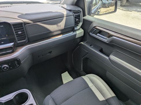 Used 2022 Chevrolet Silverado 1500 LT RWD image 15