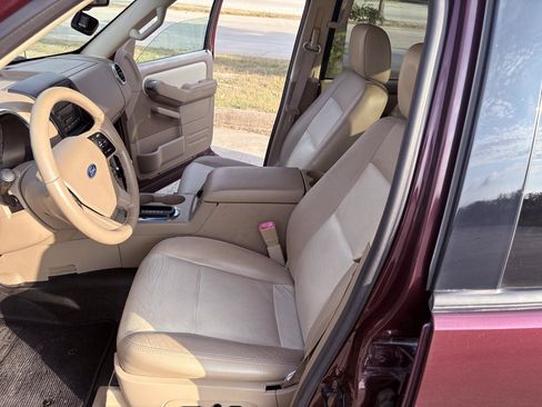 Used 2007 Ford Explorer Sport Trac Limited RWD image 36