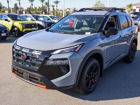 New 2026 Nissan Rogue SV image 8