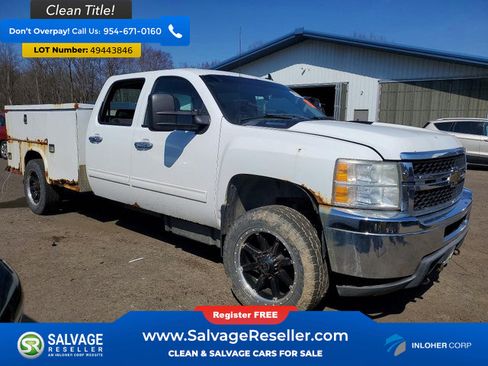 Used 2011 Chevrolet Silverado 3500 LT AWD/4WD image 5