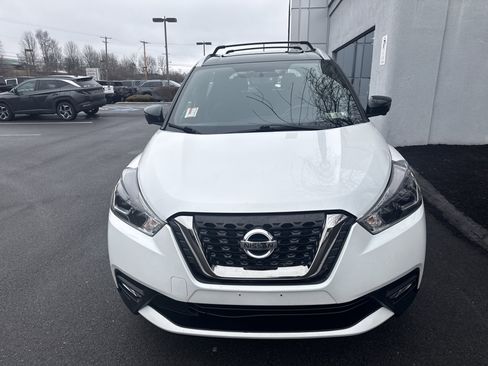 Used 2018 Nissan Kicks SR w/ Interior Electronics Package image 9