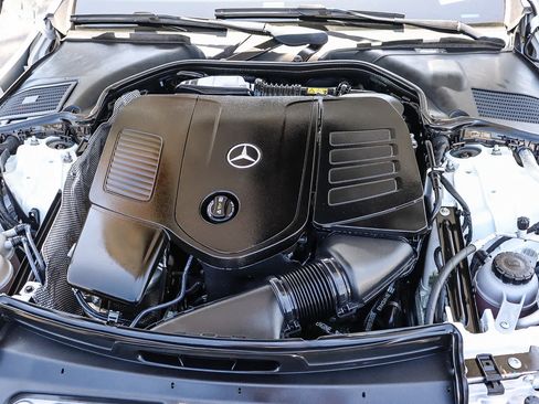 Used 2023 Mercedes-Benz C 300 Sedan image 32