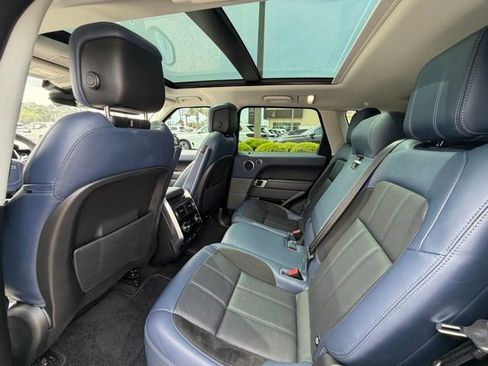 Used 2021 Land Rover Range Rover Sport HST image 13