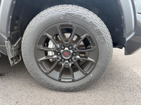 Used 2024 Toyota Tundra Limited w/ TRD Off-Road Package AWD/4WD image 10