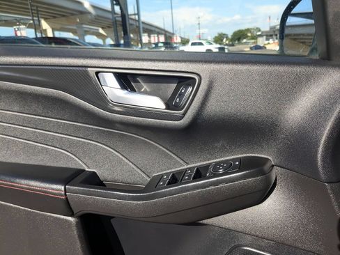 Used 2025 Ford Escape ST-Line AWD/4WD image 15