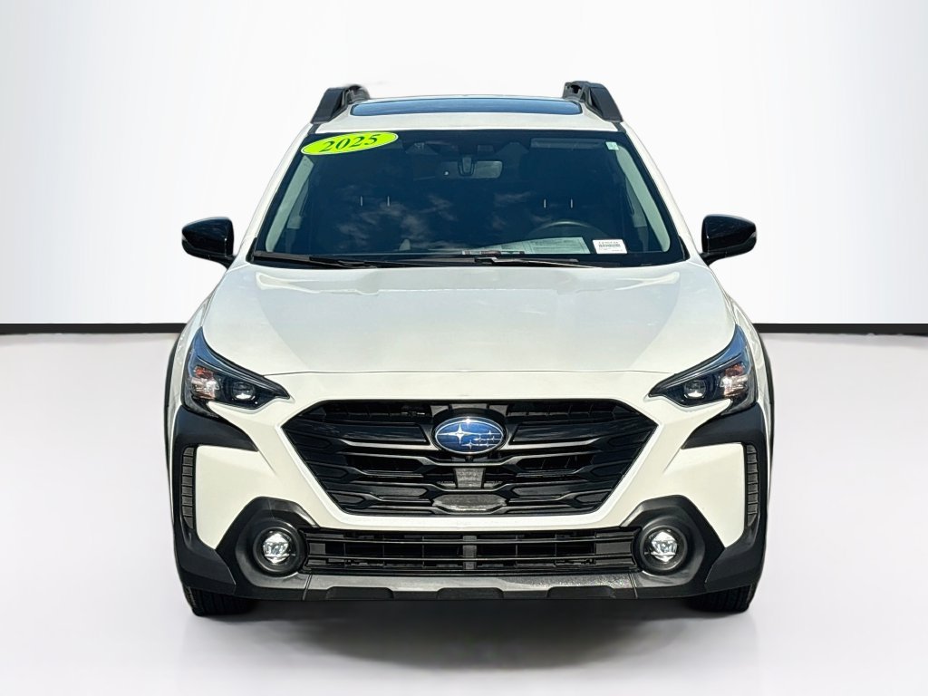 Used 2025 Subaru Outback Onyx Edition XT AWD/4WD image 2