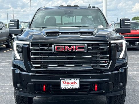 New 2026 GMC Sierra 2500 AT4 w/ AT4 Premium Plus Package AWD/4WD image 4