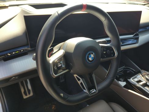 Certified 2024 BMW i5 M60 w/ Premium Package image 18