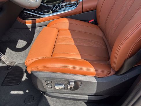 New 2026 BMW X7 xDrive40i AWD/4WD image 19