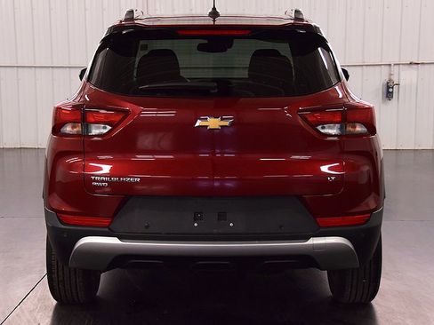 Used 2022 Chevrolet TrailBlazer LT w/ Convenience Package image 6