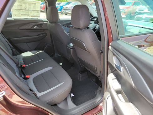 Used 2023 Chevrolet TrailBlazer LS AWD/4WD image 21