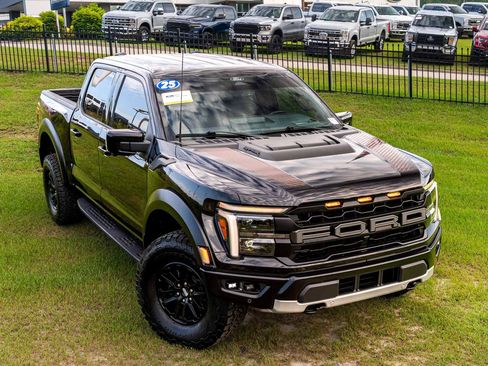 Certified 2025 Ford F150 Raptor AWD/4WD image 4