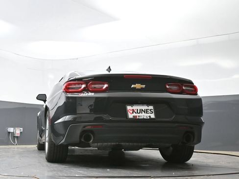 Used 2023 Chevrolet Camaro LT RWD image 57