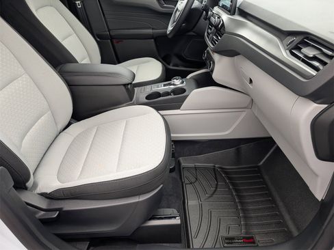 New 2026 Ford Escape Active image 27