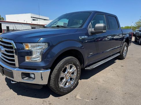Used 2015 Ford F150 XLT w/ Equipment Group 302A Luxury AWD/4WD image 9
