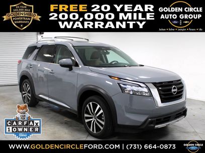 Used 2025 Nissan Pathfinder Platinum w/ Cargo Package