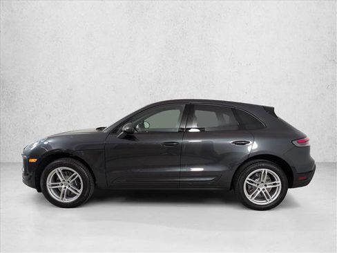 New 2026 Porsche Macan image 2
