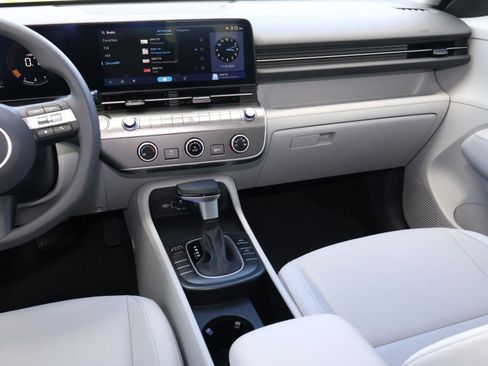 Certified 2026 Hyundai Kona SE image 11