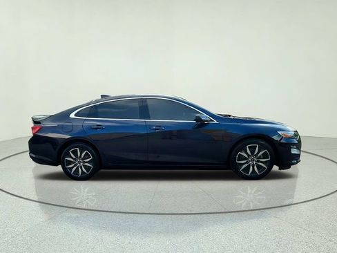 Used 2022 Chevrolet Malibu RS FWD image 2