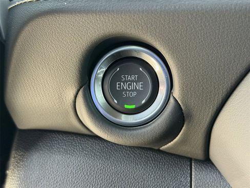 New 2026 Chevrolet Suburban Premier image 18