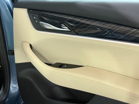 Certified 2023 Cadillac CT5 Premium Luxury image 38