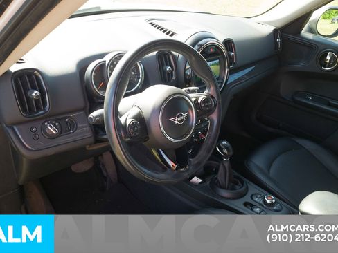 Used 2019 MINI Cooper Countryman FWD image 6