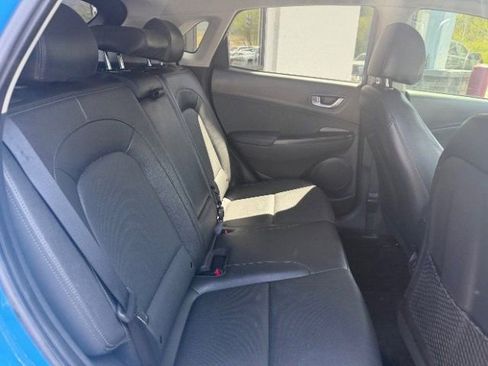 Used 2022 Hyundai Kona Limited AWD/4WD image 10