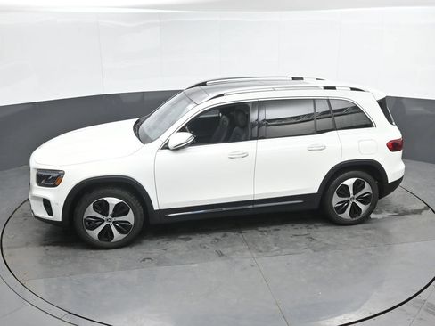 Used 2025 Mercedes-Benz GLB 250 4MATIC image 38