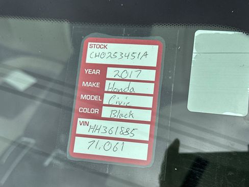 Used 2017 Honda Civic EX-T image 9