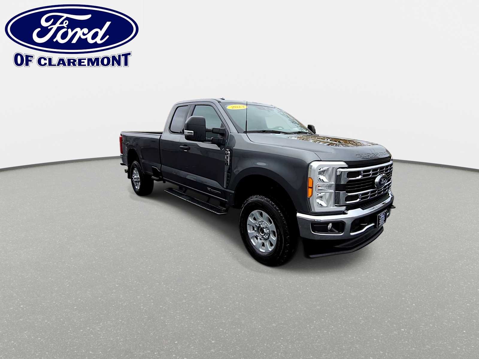 Used 2023 Ford F350 XLT w/ Snow Plow Prep Package AWD/4WD image 2