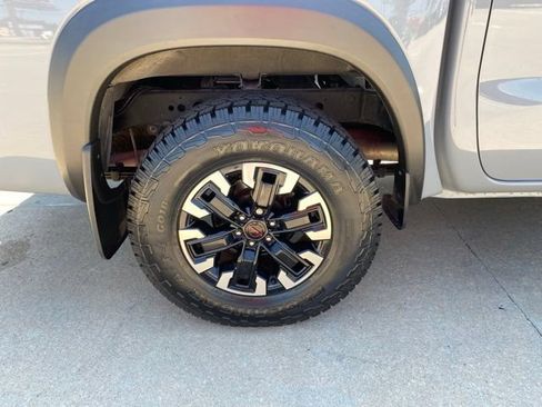 Used 2022 Nissan Frontier PRO-4X AWD/4WD image 21