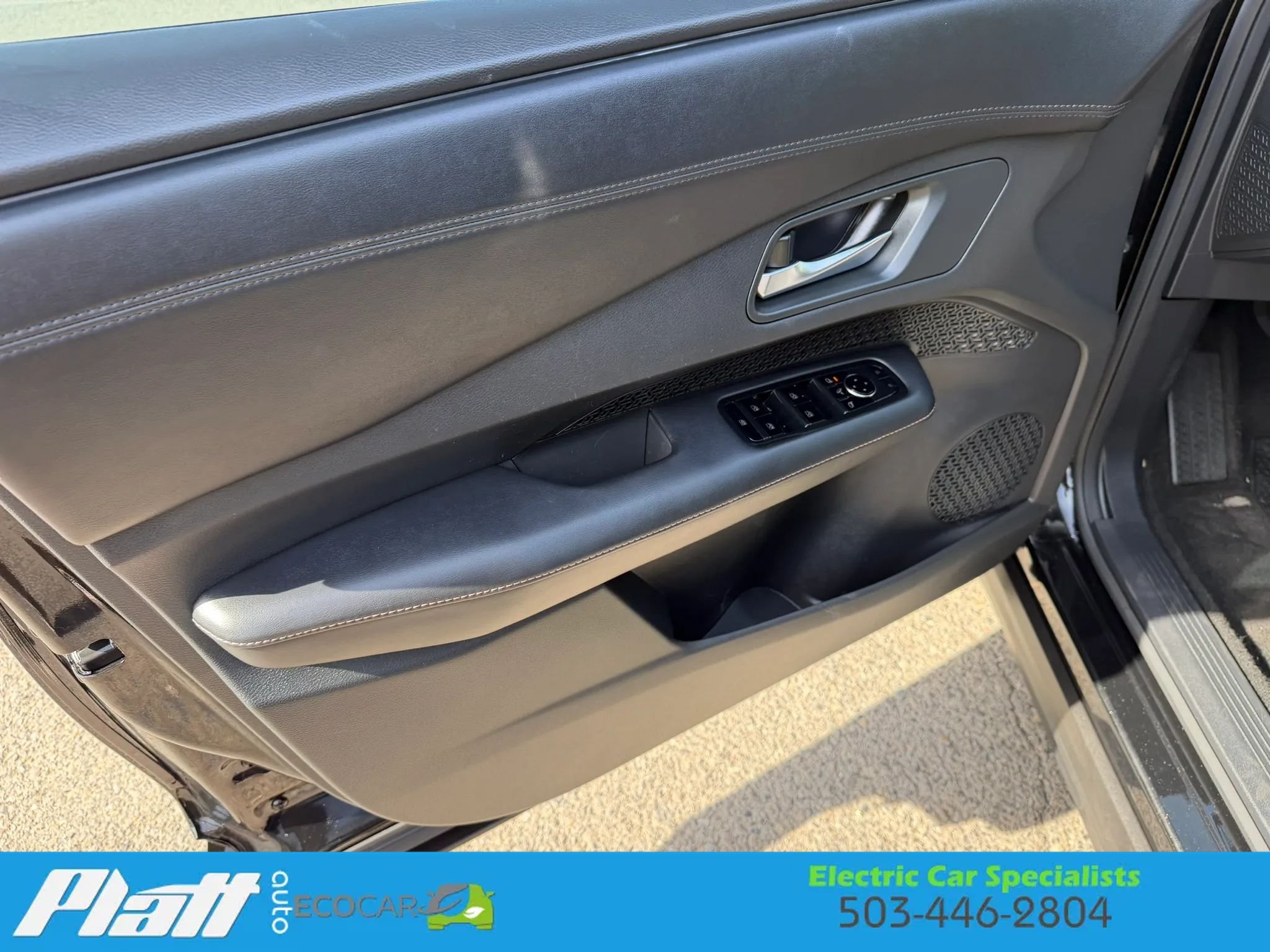 Used 2023 Nissan Ariya FWD image 18